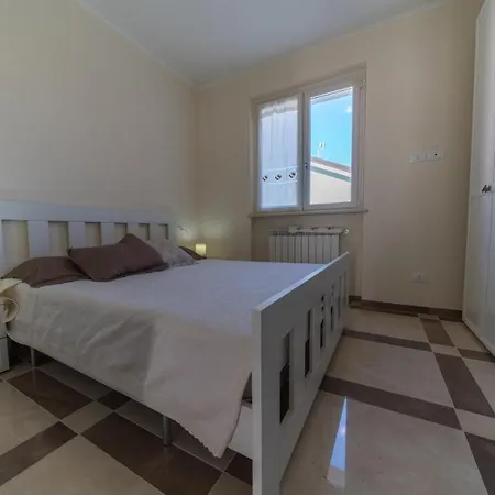 Appartamento Appartamento in Villa con Grande Terrazza