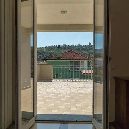 Appartamento in Villa con Grande Terrazza * Diano Marina