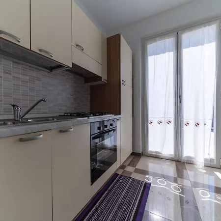 Appartamento Appartamento in Villa con Grande Terrazza *