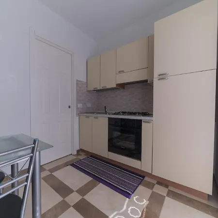 Appartamento in Villa con Grande Terrazza Appartamento Diano Marina