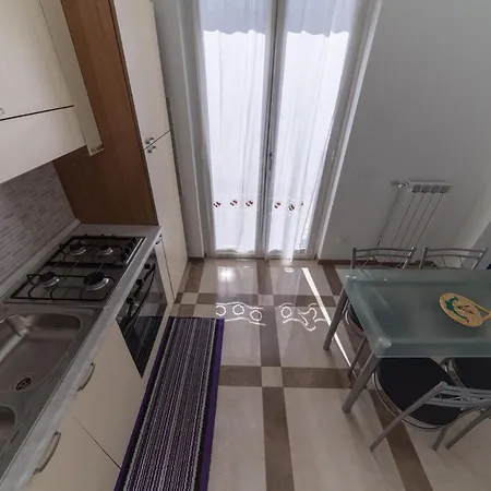 Appartamento Appartamento in Villa con Grande Terrazza Diano Marina